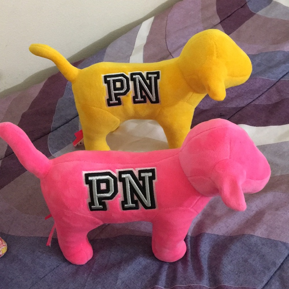 Vs Pink Dogs - Picture 4 of 6